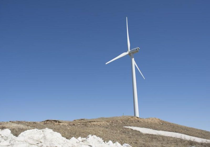 為什么風力發(fā)電機轉得那么慢還能發(fā)電？